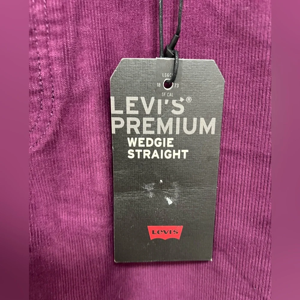 NWT LEVI’S Women Corduroy Burgundy Pants - Picture 7 of 12